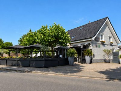 Etabliertes Restaurant mit großzügiger Betreiberwohnung, 47334 Nettetal, Wohn- und Geschäftshaus