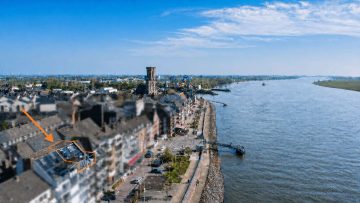 über den Dächern der Rheinpromenade: Traum-Maisonette-Wohnung mit Rheinblick, Balkon & Dachterrasse, 46446 Emmerich, Maisonettewohnung
