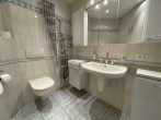Gäste-WC - über den Dächern der Rheinpromenade: Traum-Maisonette-Wohnung mit Rheinblick, Balkon & Dachterrasse