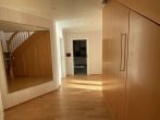 Flur - über den Dächern der Rheinpromenade: Traum-Maisonette-Wohnung mit Rheinblick, Balkon & Dachterrasse